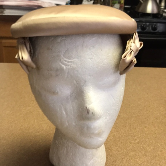 Cindy Vintage Hat - Picture 2 of 7